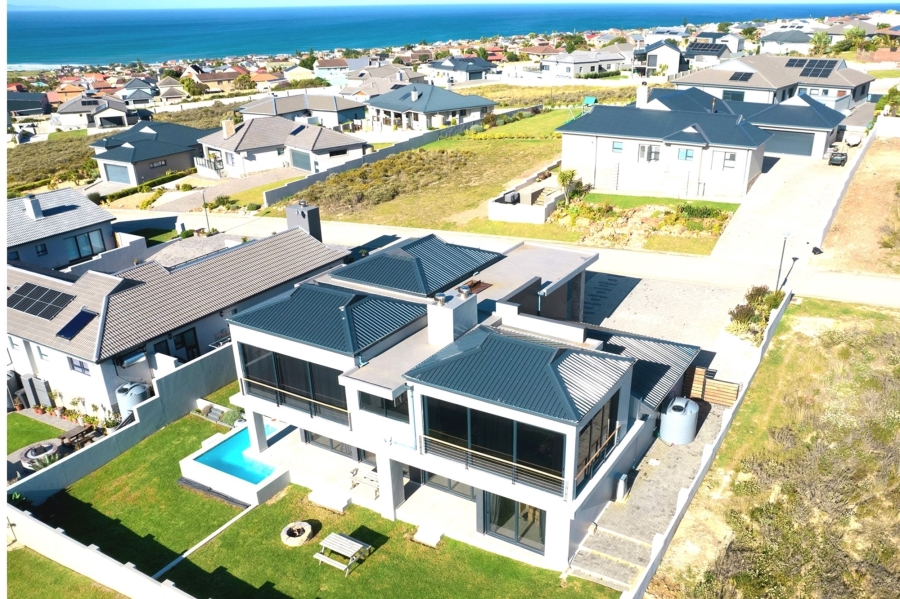 4 Bedroom Property for Sale in Blue Waters Estate Eastern Cape